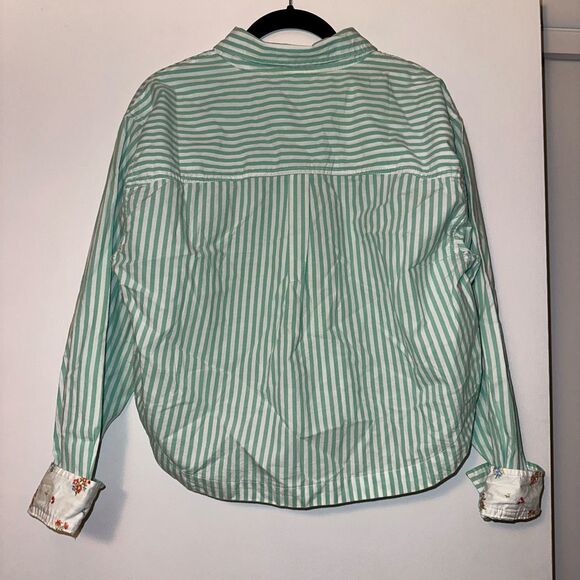 American Eagle Green White Stripe Button Down Cropped Blouse Small NWOT - Picture 5 of 11